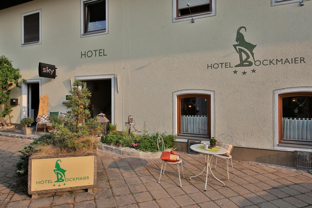 Hotel Bockmaier Oberpframmern Екстер'єр фото