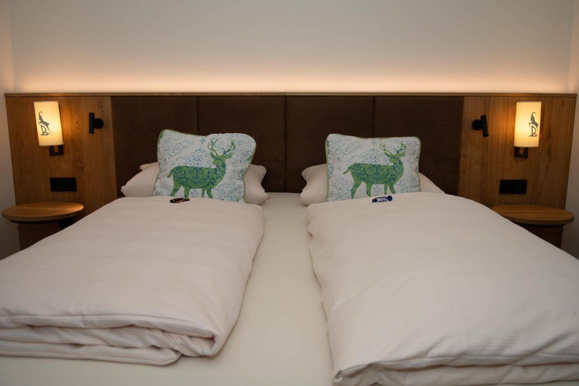 Hotel Bockmaier Oberpframmern Екстер'єр фото