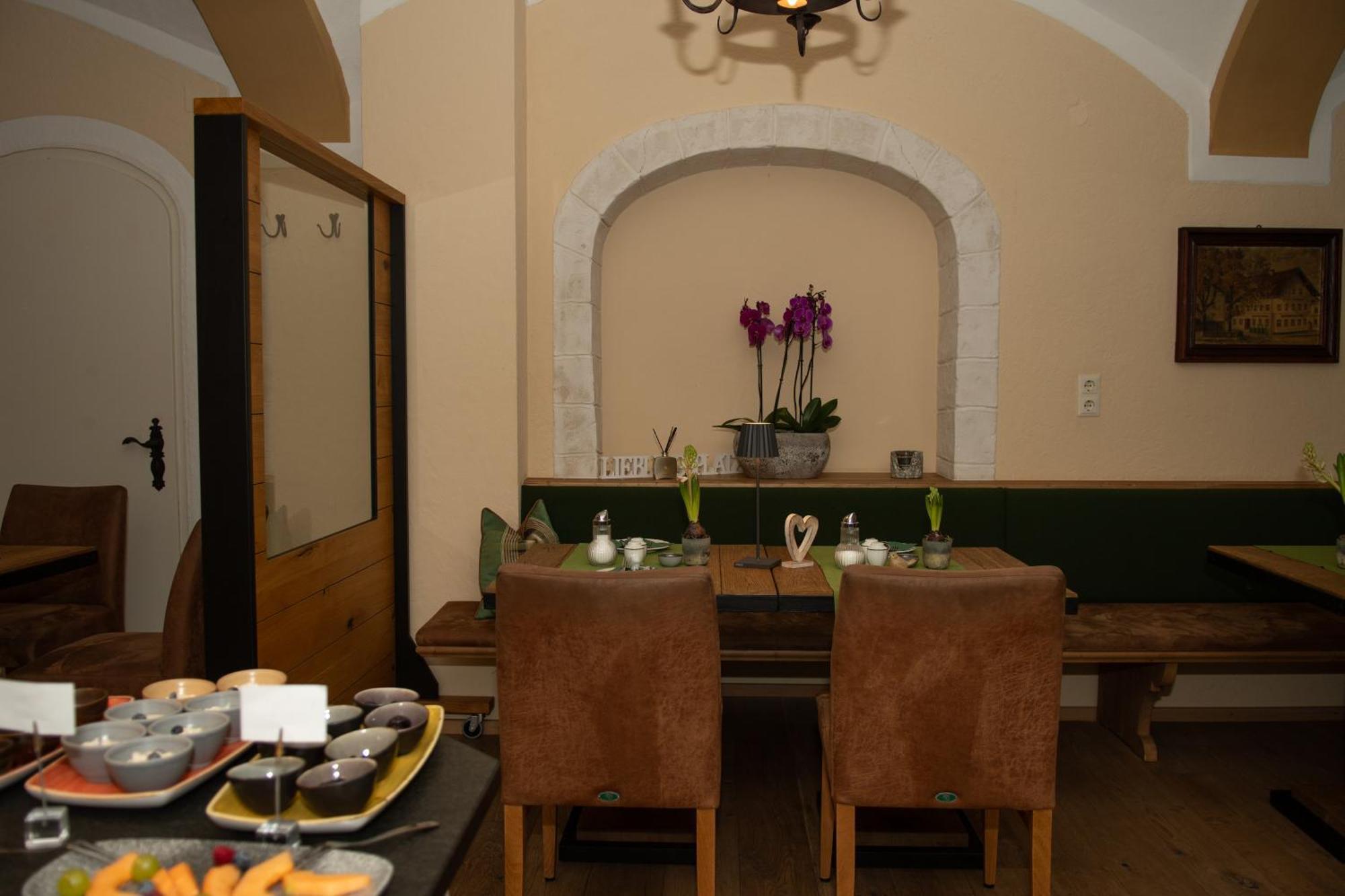 Hotel Bockmaier Oberpframmern Екстер'єр фото