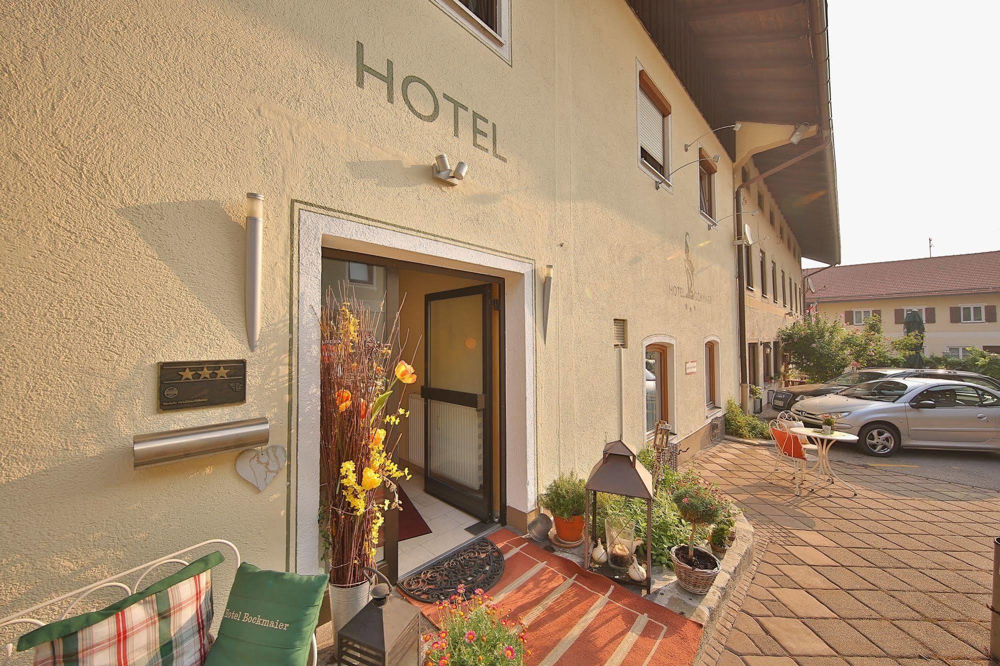 Hotel Bockmaier Oberpframmern Екстер'єр фото