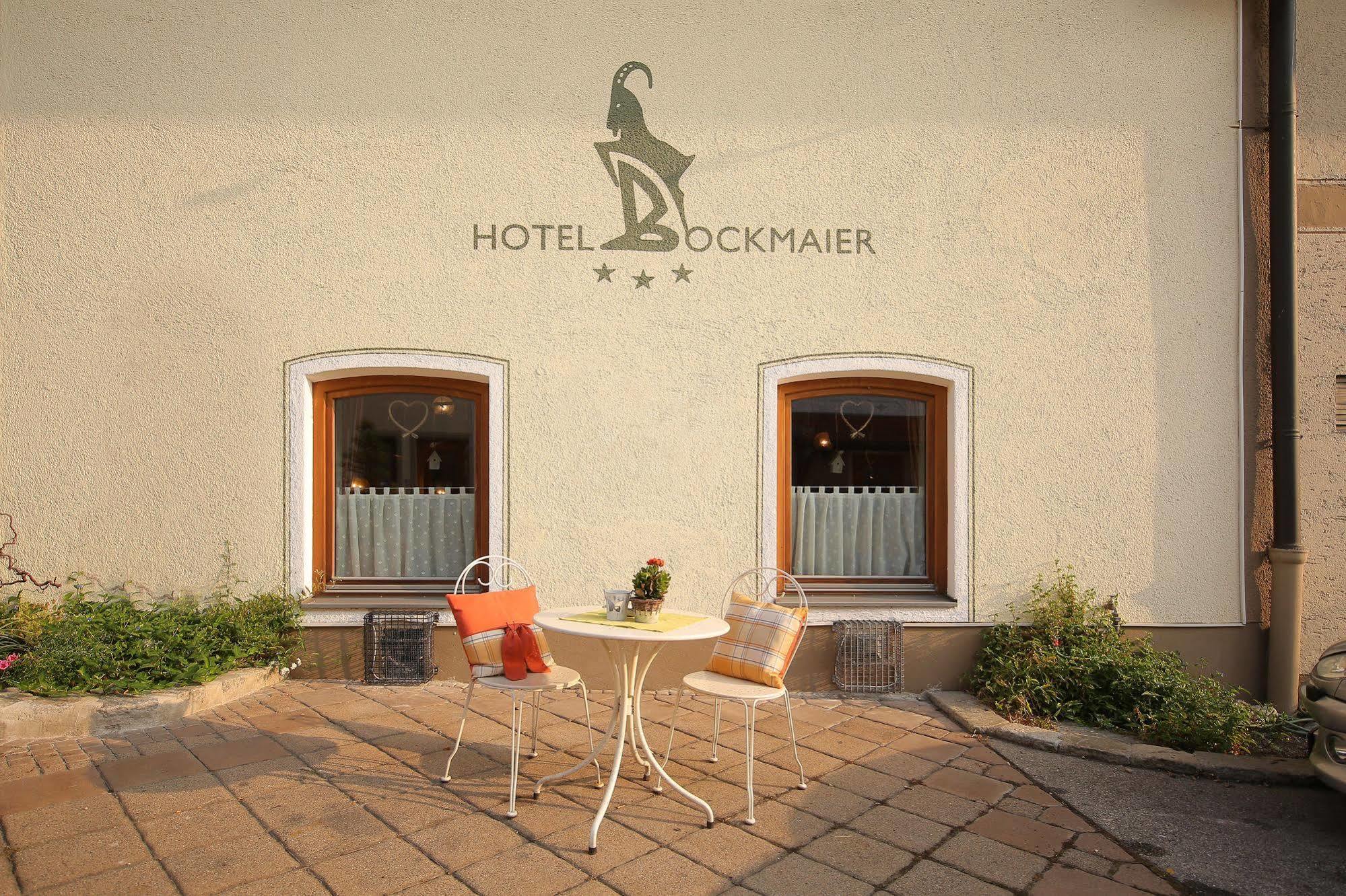 Hotel Bockmaier Oberpframmern Екстер'єр фото